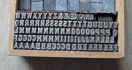 Bookbinders used brass - , type