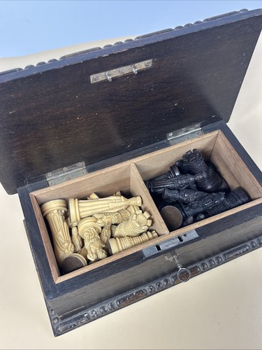 Chess set antique oak - antique, box