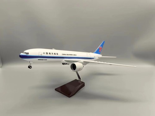 157 47cm scale b777 - scale,