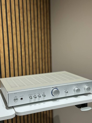 Rotel stereo integrated - stereo,