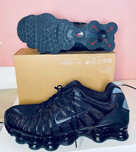 Nike shox black low top - shox,