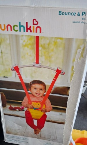 Munchkin bounce and - bounce, play