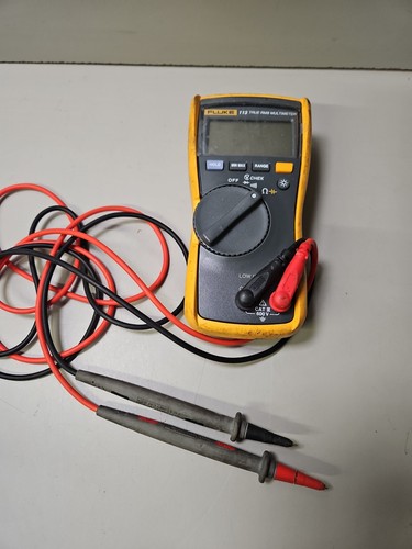 Fluke 113 true rms - true, multimeter