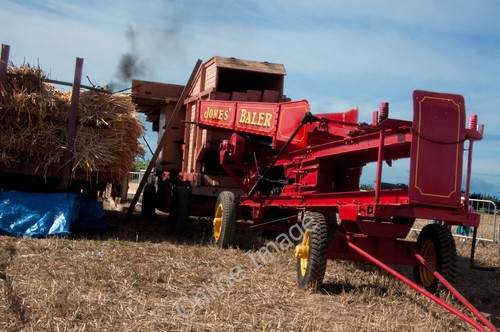 Photo 6x4 jones tiger baler - jones,