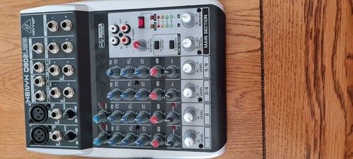 Sold behringer 802 - ,