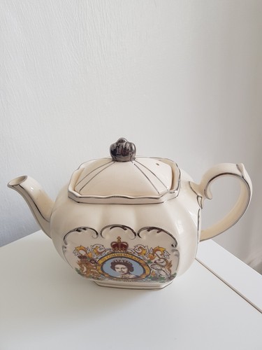 Rare queen elizabeth - rare, ii