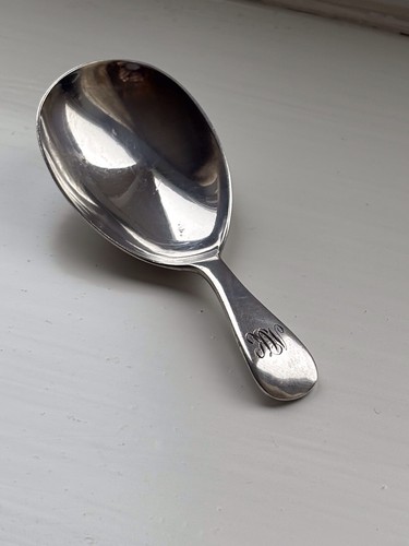 George silver caddy spoon j - v,