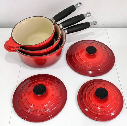 Creuset saucepan set - le,