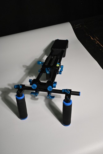Neewer shoulder mount - mount, support