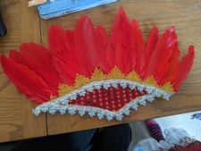 Job lot, red feather head