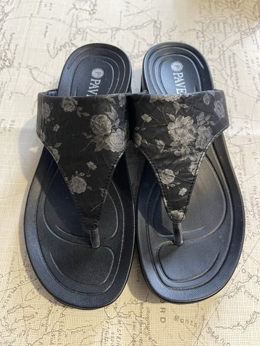 Pavers floral thong sandals - thong,