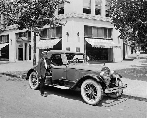 Ford motors lincoln roadster - ford,