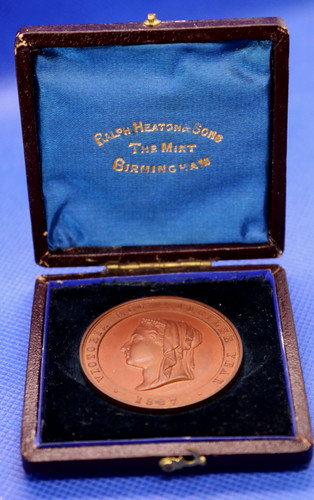 1887 queen victoria golden - 1887,