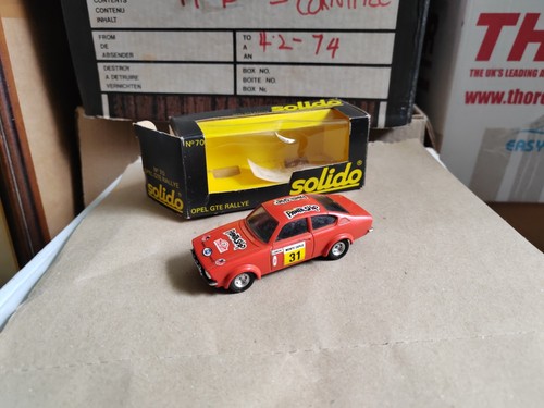 Boxed model vintage - model,