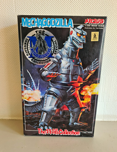 350 mechagodzilla bandai - 1:350,