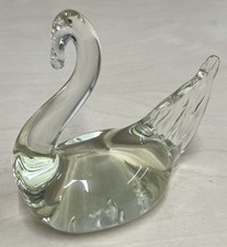 Glass Swan Figurine  Ref00389