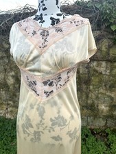 Vintage Nylon Peach Lace Nightgown Slip Dress Sz 12 14 Soft Glossy Clingy Sexy