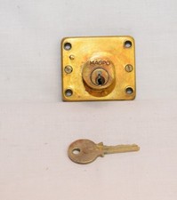 GPO LOCK AND KEY FOR TELEPHONE RENTERS A/B BOX