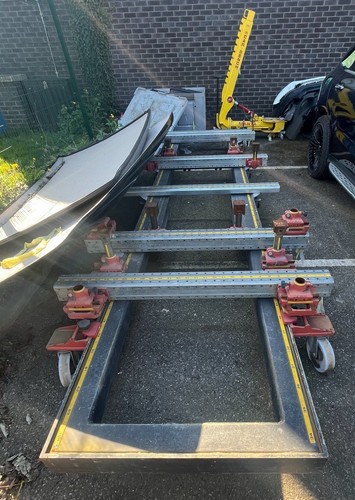 Manta car bench - car,