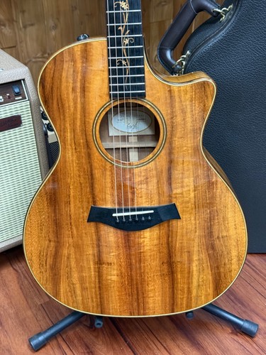 Taylor k24ce hawaiian - taylor, koa