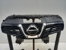 NISSAN QASHQAI GRILLE Mk1