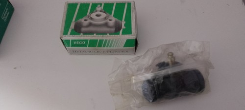 Peugeot 404 504 wheel - peugeot, 404,