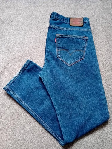 Levi jeans 501 style red - style,