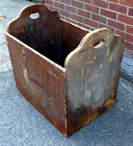 Antique pine log bin william - pine,