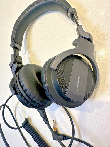 Pioneer headphones black - dj,