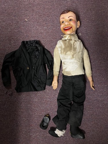 Charlie mccarthy ventriloquist - charlie,