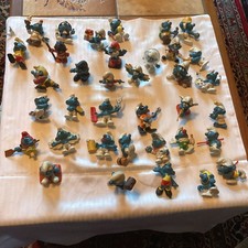 VINTAGE SMURF FIGURINE - PEYO