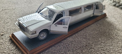 Sunnyside stretched lincoln - sunnyside,