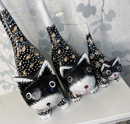 Wooden cat ornamernt - wooden, statue