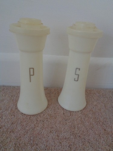 Tupperware salt pepper - tupperware,