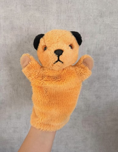Vintage sooty glove hand - sooty,
