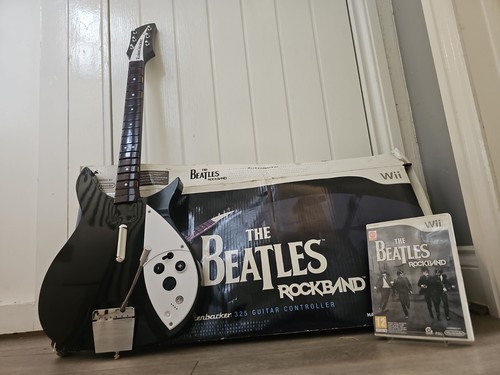 Wii boxed guitar - , rickenbacker