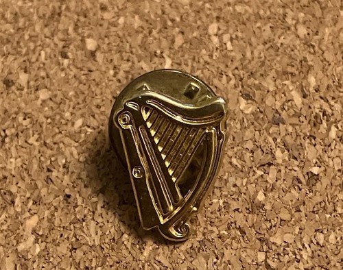 Gold toned irish harp lapel - gold-toned,