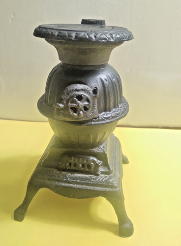 Vintage cast iron pot belly - vintage,