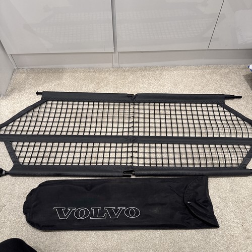 Volvo v40 dog guard - dog, net
