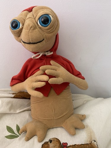 The extra terrestrial - e.t., extra-terrestrial