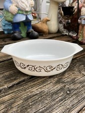 Pyrex Empire Scroll 043 Oval Casserole Dish Gold White Glass 1.5 Qt Mid Mod Vtg