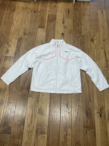 White umbro lightweight - white,