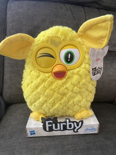 Furby hasbro soft yellow plush - furby,