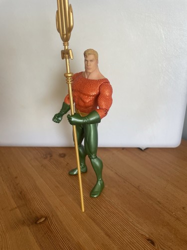Aquaman action figure dc - aquaman,