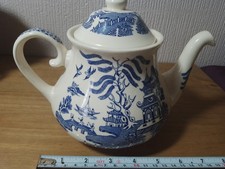 vintage English Ironstone Tableware ltd Old Willow Pattern Tea Pot    [B23]
