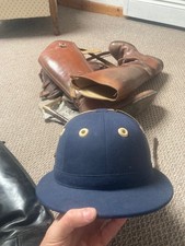 Mens Patey polo hat and polo knee pads