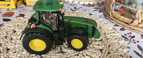 Britains john deere 8400r - 1/32,
