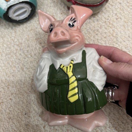 Wade nat west - nat, pig