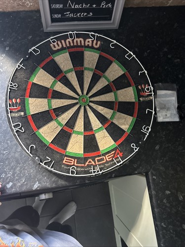 Winmau blade dartboard good - blade,