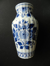 ROYAL DELFT DE PORCELEYNE FLES HAND PAINTED FLORAL VASE - 2010 - 17CM